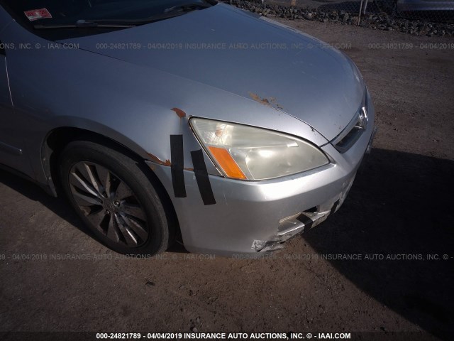 1HGCM551X7A030581 - 2007 HONDA ACCORD VALUE SILVER photo 6