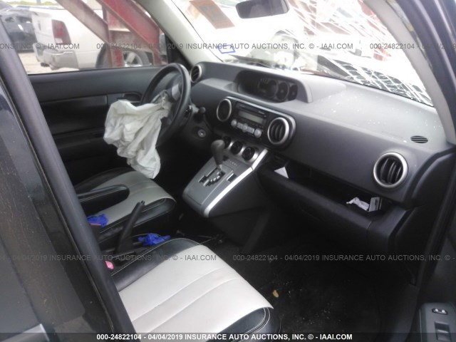JTLKE50E481001584 - 2008 TOYOTA SCION XB BLACK photo 5