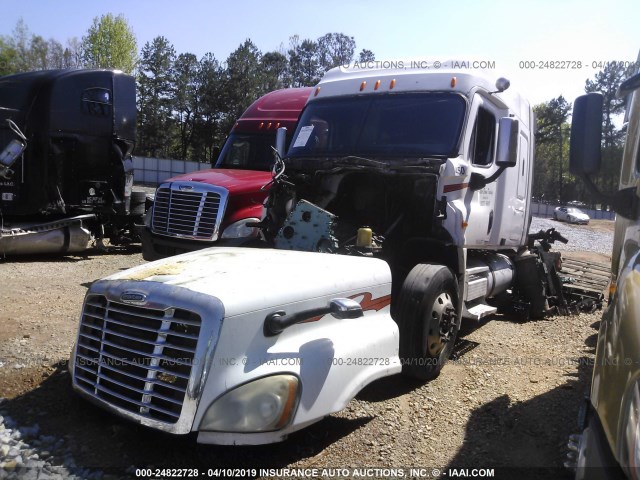 1FUJGLCK99LAL2077 - 2009 FREIGHTLINER CASCADIA 125  WHITE photo 2