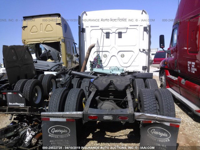 1FUJGLCK99LAL2077 - 2009 FREIGHTLINER CASCADIA 125  WHITE photo 8