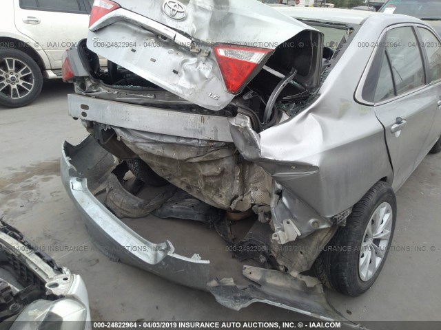 4T4BF1FK6FR493353 - 2015 TOYOTA CAMRY LE/XLE/SE/XSE SILVER photo 6