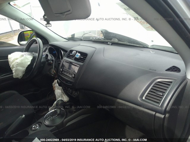 4A4AR3AW4FE033277 - 2015 MITSUBISHI OUTLANDER SPORT ES GRAY photo 5