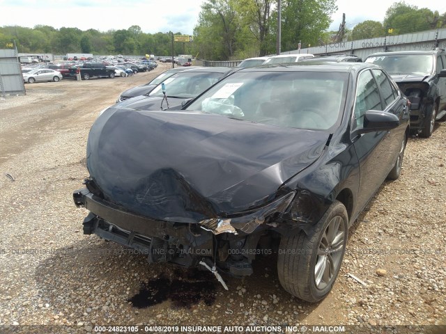 4T1BF1FK3HU810213 - 2017 TOYOTA CAMRY LE/XLE/SE/XSE შავი ფოტო 2