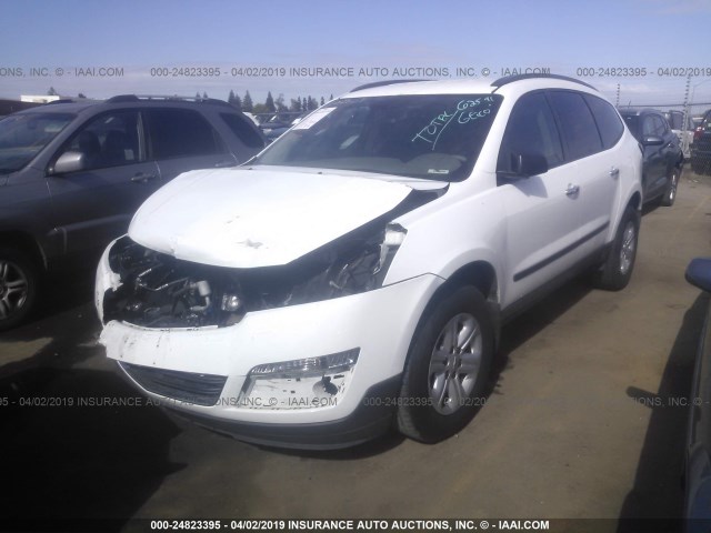 1GNKRFKD8GJ138236 - 2016 CHEVROLET TRAVERSE LS WHITE photo 2