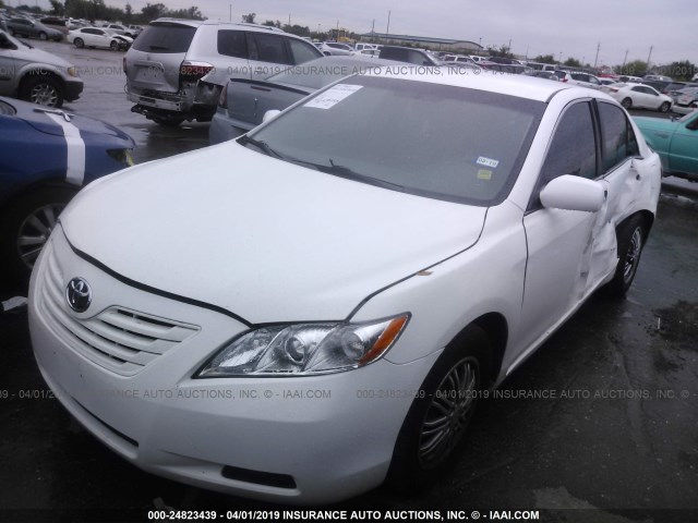 4T1BE46K49U802501 - 2009 TOYOTA CAMRY SE/LE/XLE WHITE photo 2