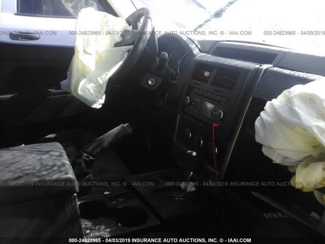 1J8GP28K49W526601 - 2009 JEEP LIBERTY SPORT RED photo 5