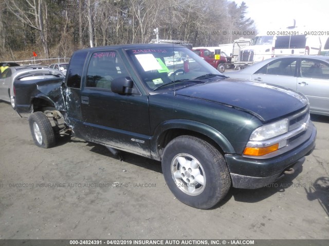 1GCDT19W128231788 - 2002 CHEVROLET S TRUCK S10 GREEN photo 1