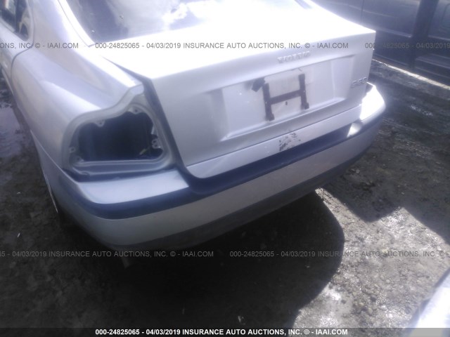YV1RS61R822179407 - 2002 VOLVO S60 SILVER photo 6