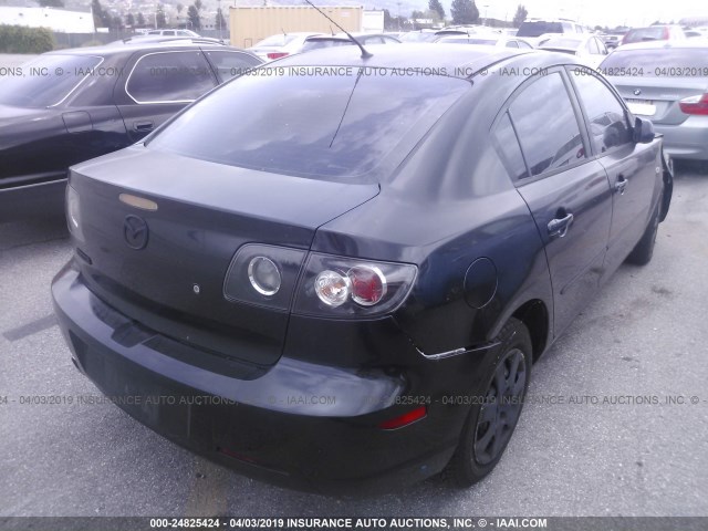 JM1BK12G981789452 - 2008 MAZDA 3 I BLACK photo 4