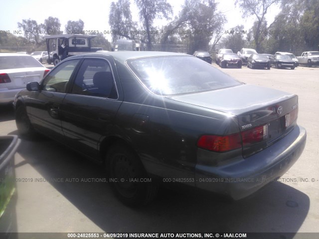 JT2BG22K410569118 - 2001 TOYOTA CAMRY CE/LE/XLE GREEN photo 3