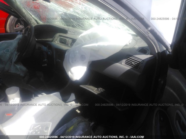 JT2BF28K310300988 - 2001 TOYOTA CAMRY LE/XLE BLUE photo 5