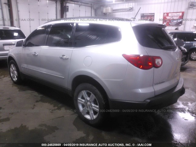 1GNER23D49S102206 - 2009 CHEVROLET TRAVERSE LT SILVER photo 3