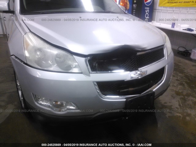 1GNER23D49S102206 - 2009 CHEVROLET TRAVERSE LT SILVER photo 6