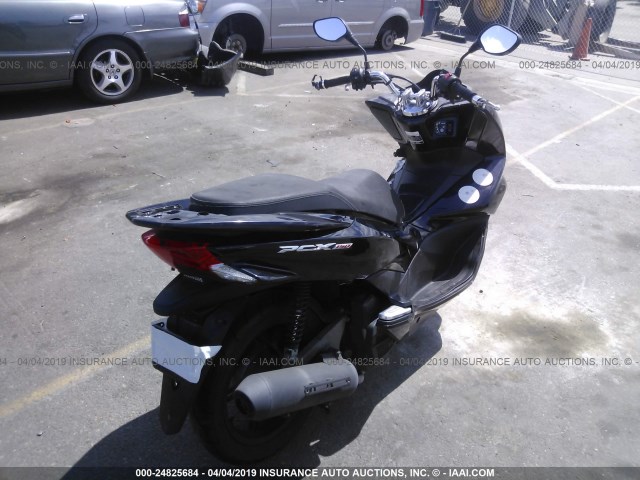 RLHKF1803FY001591 - 2015 HONDA PCX 150 BLACK photo 4