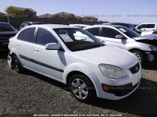 KNADE123X76230973 - 2007 KIA RIO LX/SX WHITE photo 1