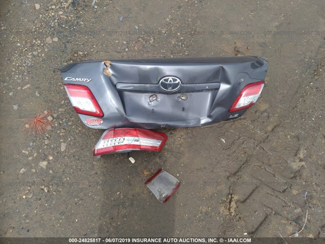 4T4BF3EK5BR215003 - 2011 TOYOTA CAMRY SE/LE/XLE 灰色 照片 6