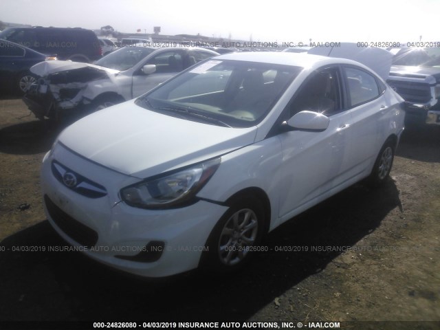 KMHCT4AE1EU664700 - 2014 HYUNDAI ACCENT GLS/GS WHITE photo 2