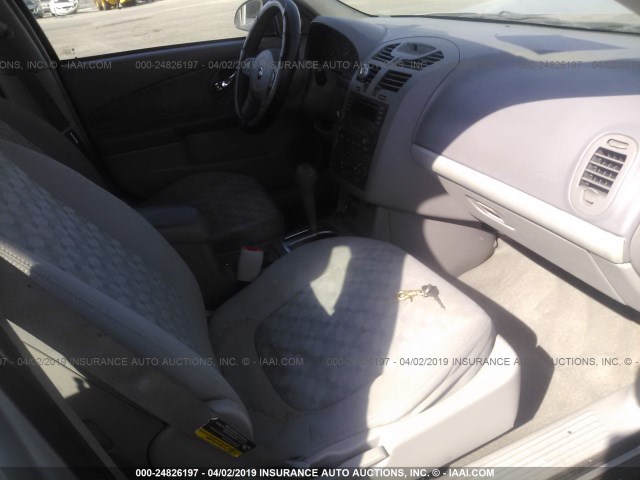 1G1ZT54884F152616 - 2004 CHEVROLET MALIBU LS SILVER photo 5