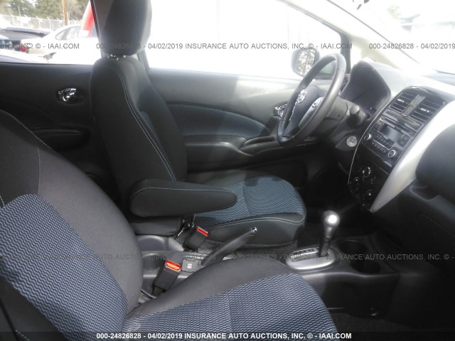 3N1CE2CP2FL392061 - 2015 NISSAN VERSA NOTE S/S PLUS/SV/SL/SR GRAY photo 5