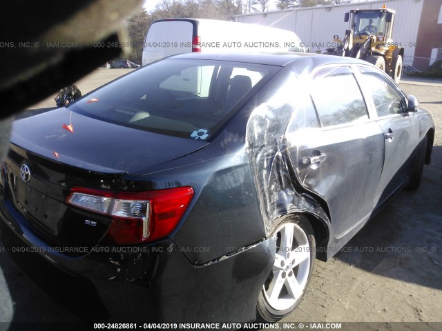 4T1BF1FK2EU358590 - 2014 TOYOTA CAMRY L/SE/LE/XLE 灰色 照片 4