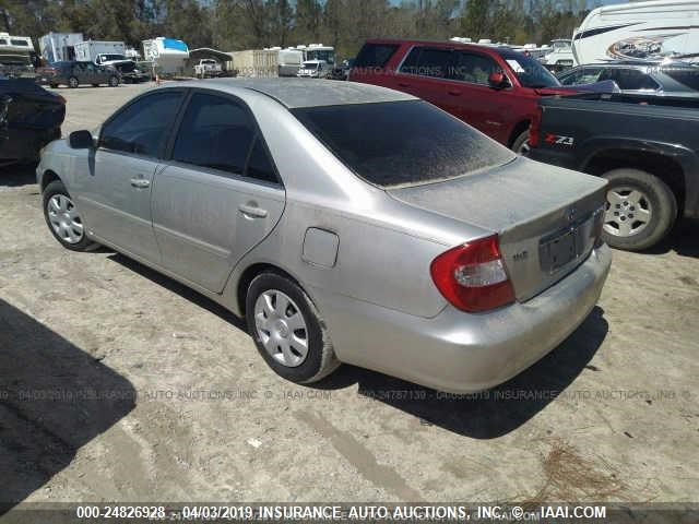 4T1BE32K33U661539 - 2003 TOYOTA CAMRY LE/XLE/SE SILVER photo 3