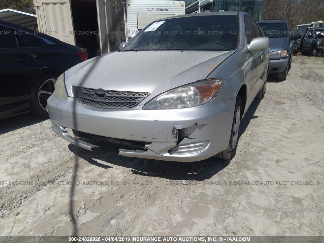 4T1BE32K33U661539 - 2003 TOYOTA CAMRY LE/XLE/SE SILVER photo 6
