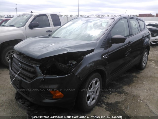 1FMCU0F76JUA55368 - 2018 FORD ESCAPE S GRAY photo 2