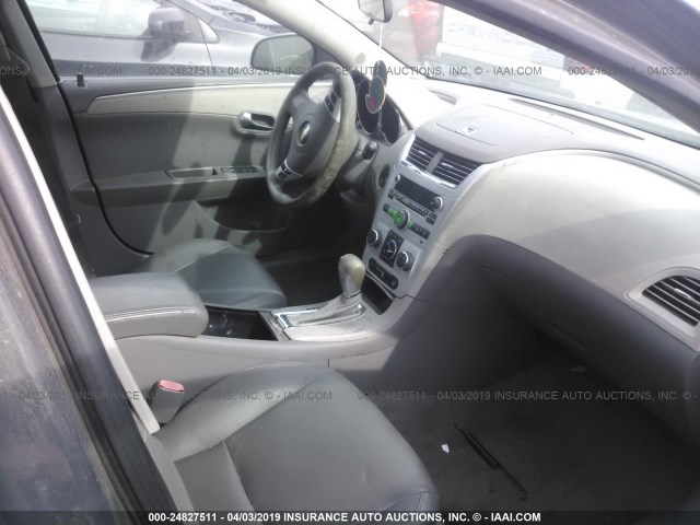 1G1ZH57B79F230593 - 2009 CHEVROLET MALIBU 1LT 灰色 照片 5