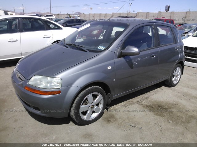 KL1TD66678B085927 - 2008 CHEVROLET AVEO LS GRAY photo 2