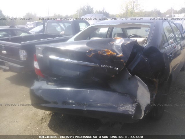 JTDBE32K830207959 - 2003 TOYOTA CAMRY LE/XLE Schwarz Foto 6