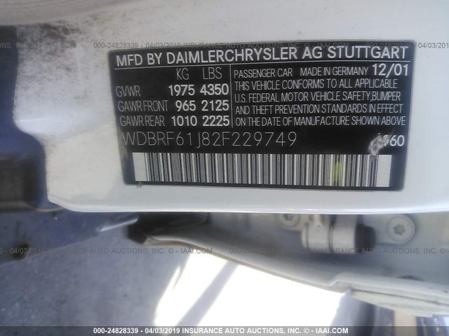 WDBRF61J82F229749 - 2002 MERCEDES-BENZ C 240 WHITE photo 9