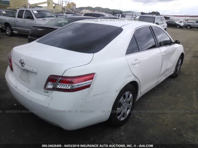 4T4BF3EKXBR088894 - 2011 TOYOTA CAMRY SE/LE/XLE WHITE photo 4