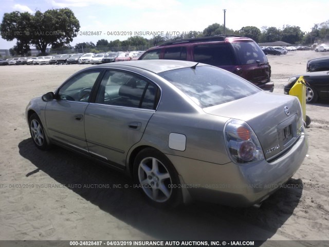 1N4BL11D02C716332 - 2002 NISSAN ALTIMA SE SILVER photo 3