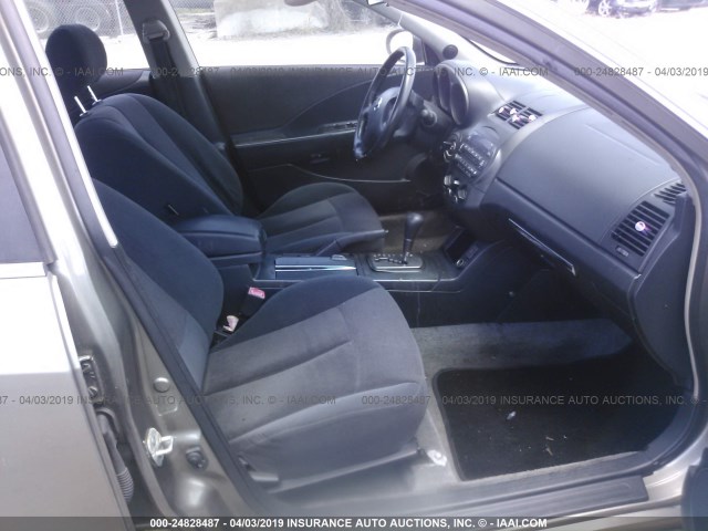 1N4BL11D02C716332 - 2002 NISSAN ALTIMA SE SILVER photo 5