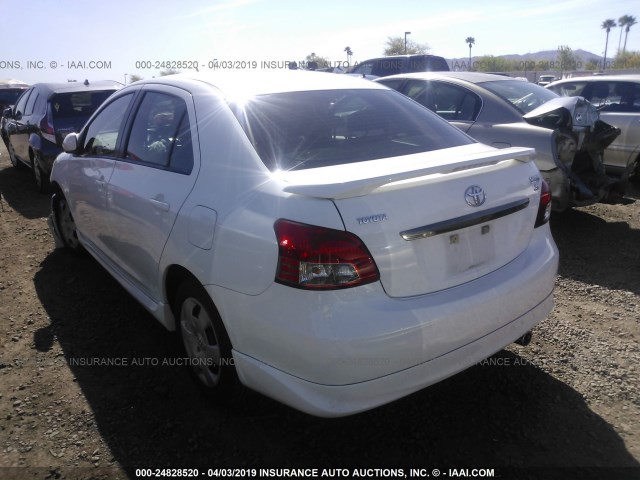 JTDBT903191320448 - 2009 TOYOTA YARIS WHITE photo 3