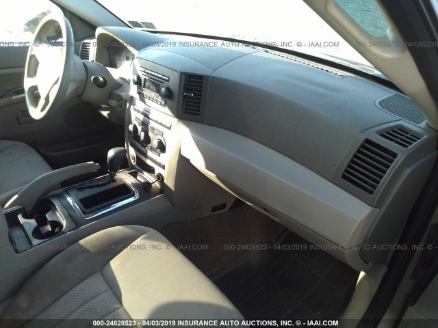 1J4GR48K75C539037 - 2005 JEEP GRAND CHEROKEE LAREDO/COLUMBIA/FREEDOM 金色 照片 5