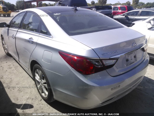 5NPEC4AC3CH352977 - 2012 HYUNDAI SONATA SE/LIMITED SILVER photo 3