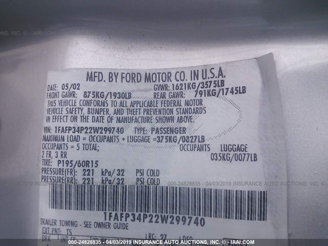 1FAFP34P22W299740 - 2002 FORD FOCUS SE/SE COMFORT SILVER photo 9