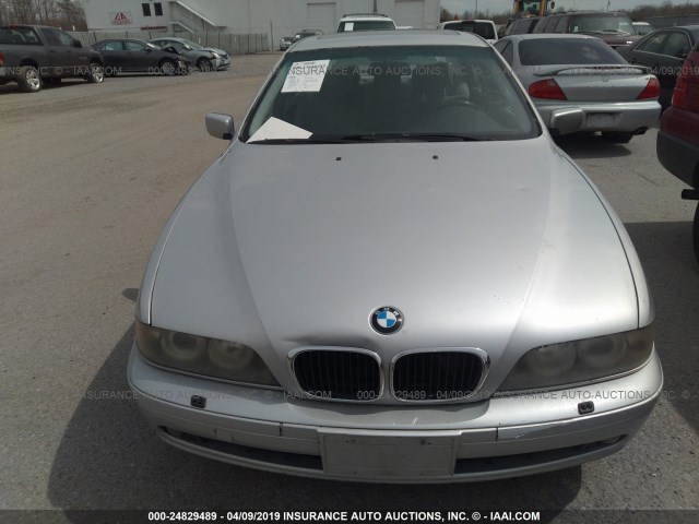 WBADT43402GY41709 - 2002 BMW 525 I AUTOMATIC 银色 照片 6