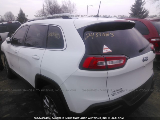 1C4PJMLB6JD610530 - 2018 JEEP CHEROKEE LATITUDE PLUS WHITE photo 3