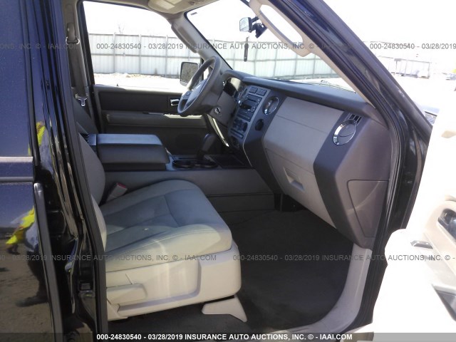 1FMFU15547LA43611 - 2007 FORD EXPEDITION XLT BLACK photo 5