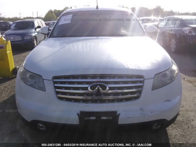 JNRAS08W84X211659 - 2004 INFINITI FX35 WHITE photo 6