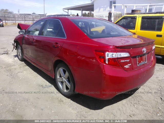 4T1BF1FK6EU865069 - 2014 TOYOTA CAMRY L/SE/LE/XLE RED photo 3