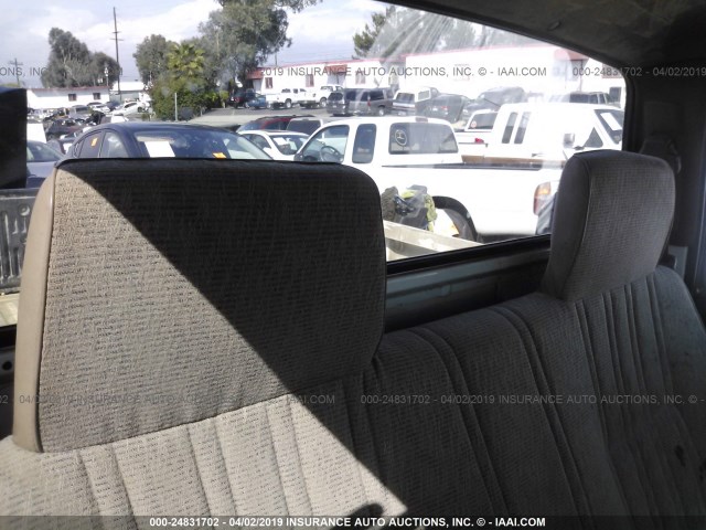 4TANL42N2WZ158241 - 1998 TOYOTA TACOMA WHITE photo 8