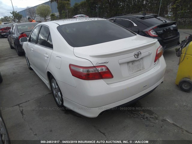 4T1BK46K89U591330 - 2009 TOYOTA CAMRY SE/LE/XLE WHITE photo 3