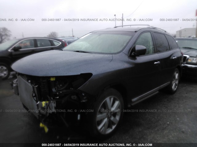 5N1AR2MM5DC670310 - 2013 NISSAN PATHFINDER S/SV/SL/PLATINUM GRAY photo 2