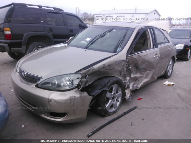 4T1BF30KX3U563818 - 2003 TOYOTA CAMRY LE/XLE/SE TAN photo 2