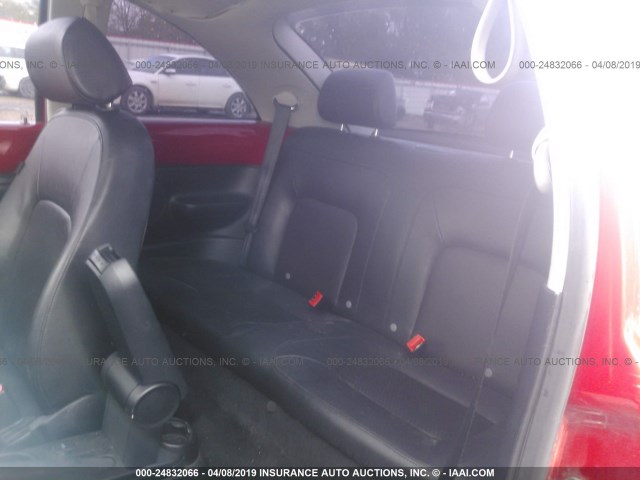 3VWPG3AG6AM015198 - 2010 VOLKSWAGEN NEW BEETLE Rot Foto 8