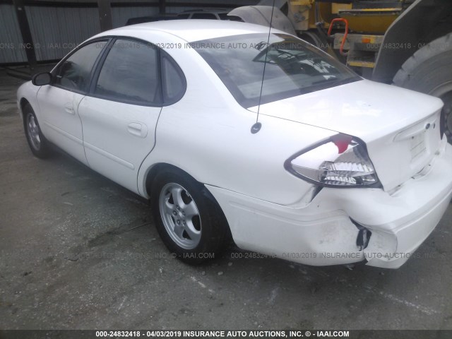 1FAFP53U26A178728 - 2006 FORD TAURUS SE WHITE photo 3