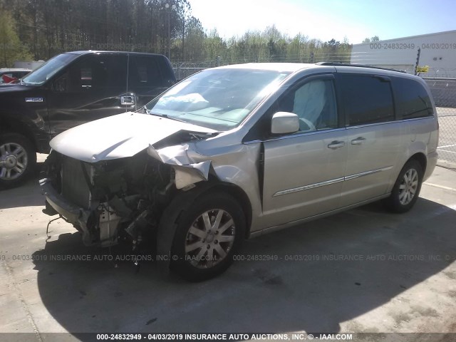 2C4RC1BG4DR721285 - 2013 CHRYSLER TOWN & COUNTRY TOURING GOLD photo 2